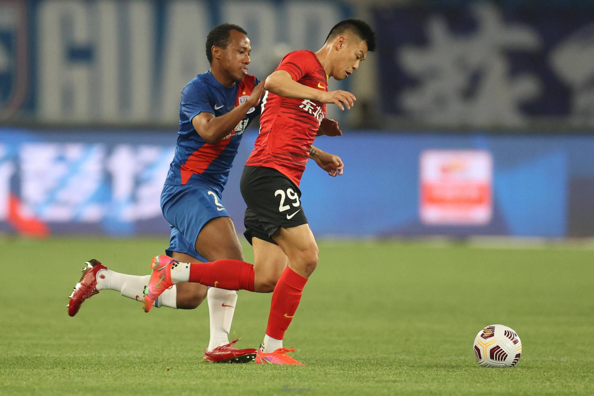 天行网址 -阿贾克斯发布备战花絮，国际比赛日门线救险，CBA季后赛任务艰巨，医务组通报恢复(阿贾克斯足球俱乐部)