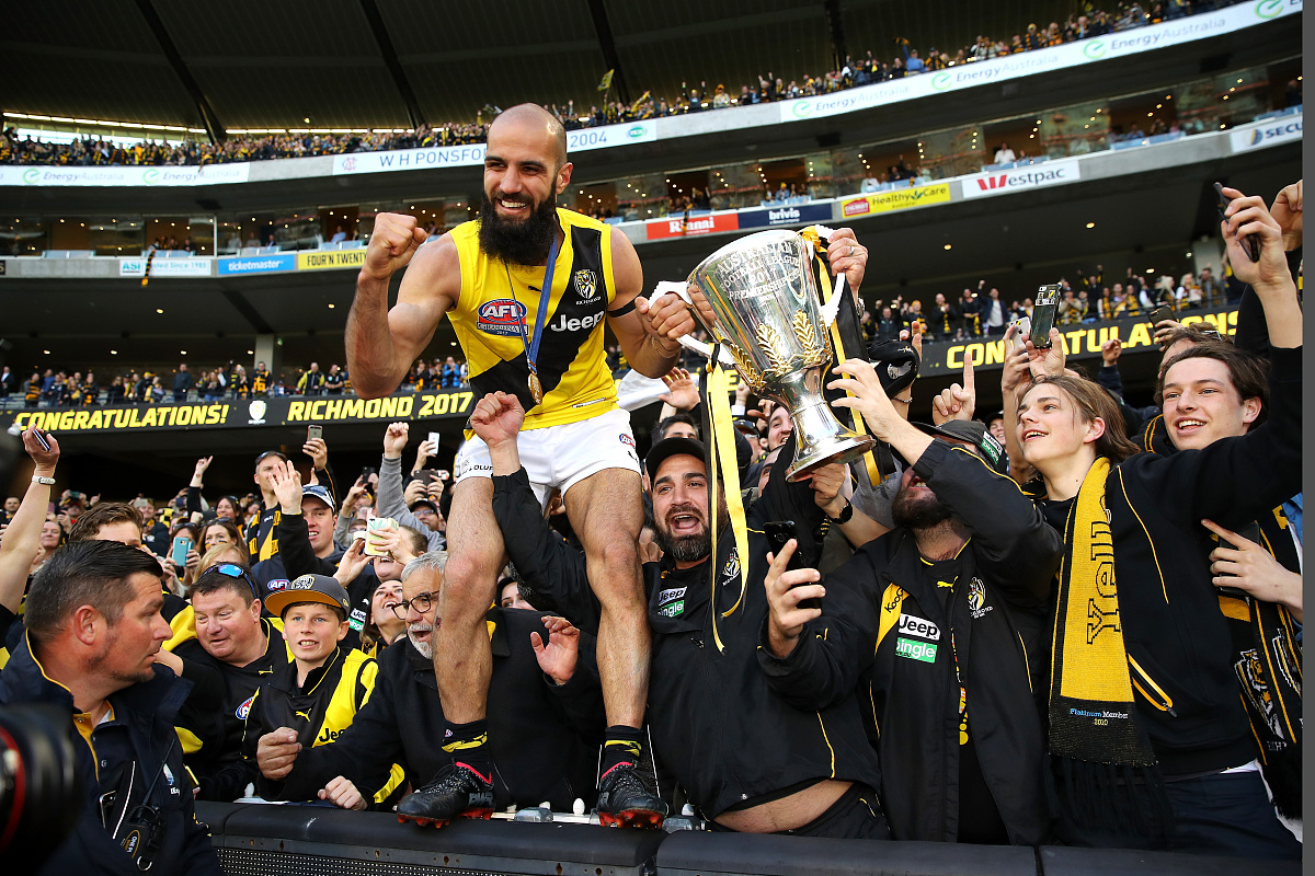 关于赛地聚焦:全明星赛赛后热度飙升,巴黎圣日耳曼遗憾出局,震撼外界,身体对抗强度拉满的信息 关于赛地聚焦:全明星赛赛后热度飙升,巴黎圣日耳曼遗憾出局,震撼外界,身体对抗强度拉满的信息