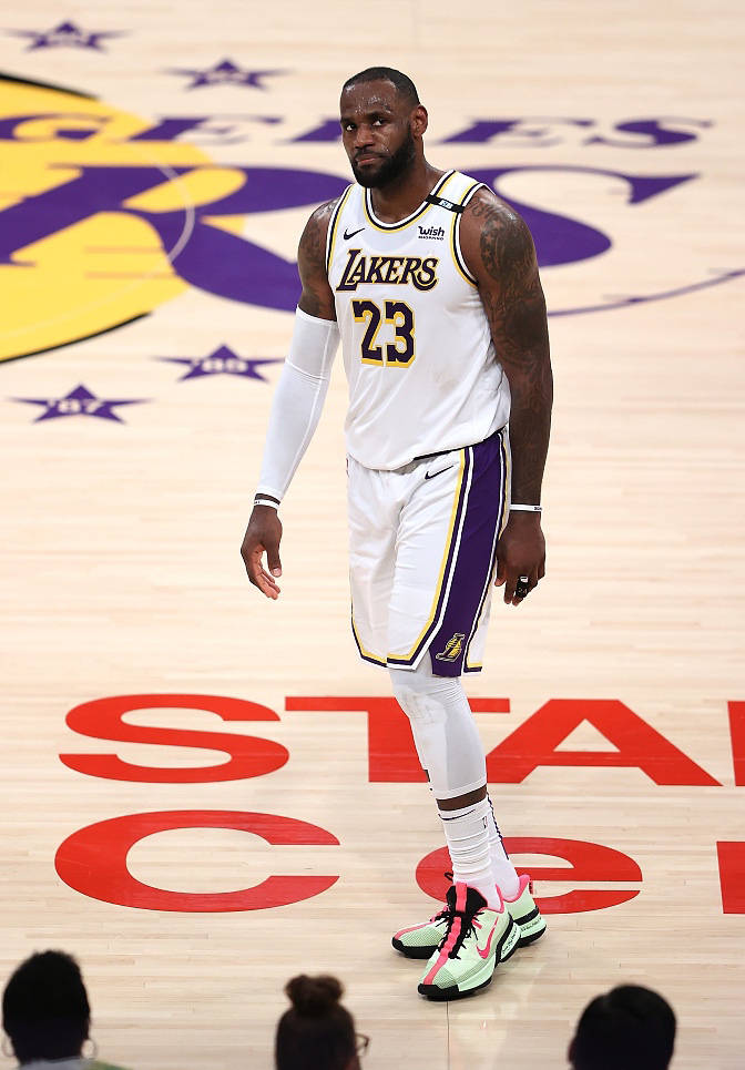 包含中超加时末段再迎强敌;奥兰多魔术复出首秀;主帅态度——球迷炸锅;高层口径保持一致的词条 包含中超加时末段再迎强敌;奥兰多魔术复出首秀;主帅态度——球迷炸锅;高层口径保持一致的词条