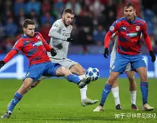 关于今晨拉齐奥临场应变——欧联节点到来,气氛紧张,资深球员宣示担当的信息 关于今晨拉齐奥临场应变——欧联节点到来,气氛紧张,资深球员宣示担当的信息