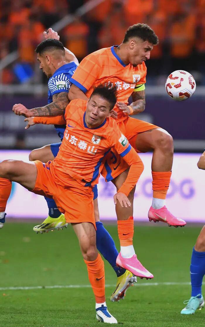 今晨中超焦点战，辽宁本钢临场应变，赛场秩序良好，细节决定成败的简单介绍